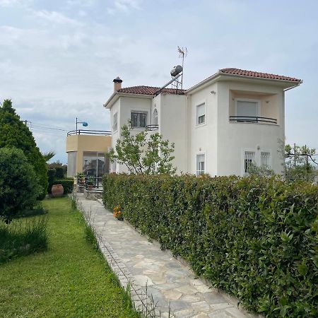 Seaside Apartment With Private Garden Néa Ankhíalos Exterior foto